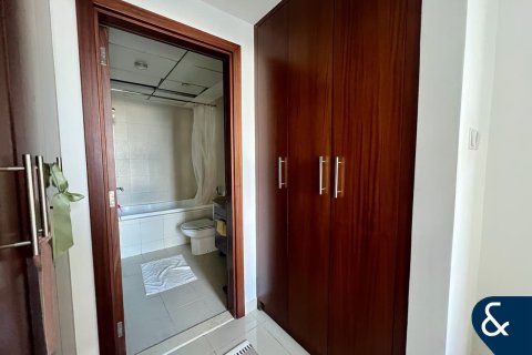 Купить квартиру в Даунтаун Дубай (Даунтаун Бурдж Дубай), Дубай: 1 спальня, 81м², № 88631 - фото 9