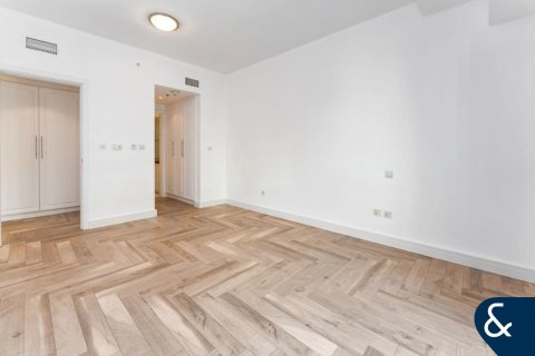 Apartment in The Waves, Dubai Marina, Dubai 1 bedroom, 85 sq.m. № 88626 - photo 7