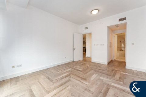 Apartment in The Waves, Dubai Marina, Dubai 1 bedroom, 85 sq.m. № 88626 - photo 9