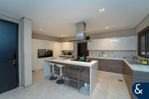 Купить виллу в Джумейра Гольф Эстейтс, Дубай: 5 спален, 725м², № 88625 - фото 15