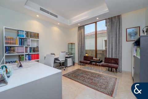 Купить виллу в Джумейра Гольф Эстейтс, Дубай: 5 спален, 725м², № 88625 - фото 26