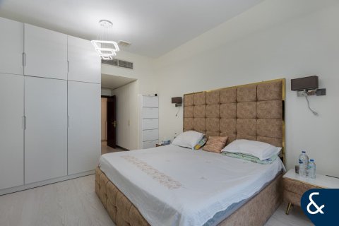 Apartment in Dubai Marina, Dubai 3 bedrooms, 266 sq.m. № 88632 - photo 11