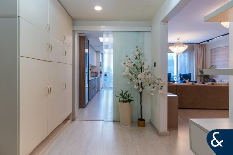 Apartment in Dubai Marina, Dubai 3 bedrooms, 266 sq.m. № 88632 - photo 21