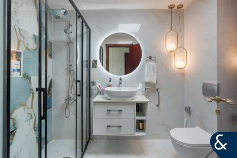 Apartment in Dubai Marina, Dubai 3 bedrooms, 266 sq.m. № 88632 - photo 14