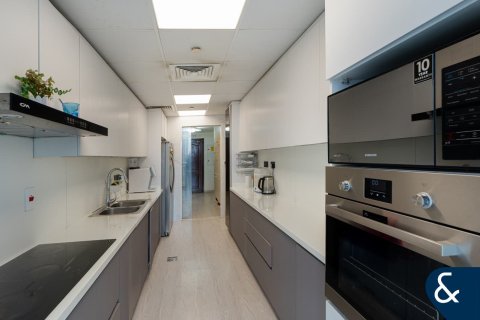 Apartment in Dubai Marina, Dubai 3 bedrooms, 266 sq.m. № 88632