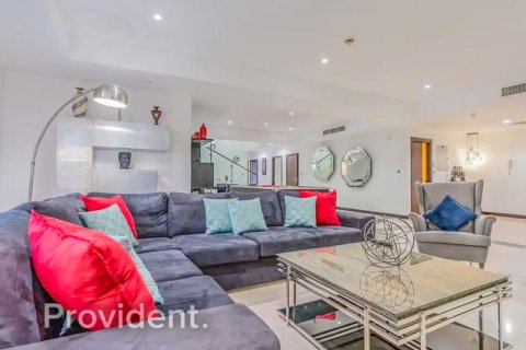 Купить дуплекс в Джумейра Бич Резиденс, Дубай: 4 спальни, 380.9м², № 2407 - фото 1