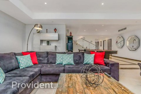 Купить дуплекс в Джумейра Бич Резиденс, Дубай: 4 спальни, 380.9м², № 2407 - фото 3