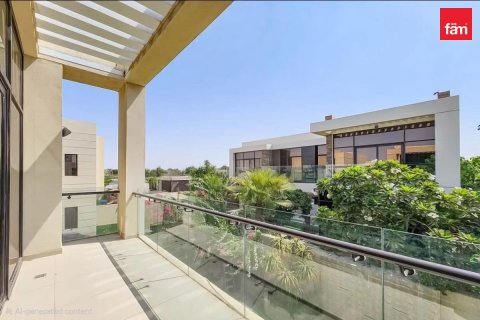 Villa in Dubai 5 bedrooms, 390.7 sq.m. № 124569 - photo 2