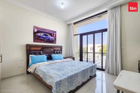 Villa in Dubai 5 bedrooms, 390.7 sq.m. № 124569 - photo 7