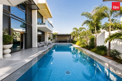 Villa à Dubai, 5 chambres, 768.6 m², № 124571