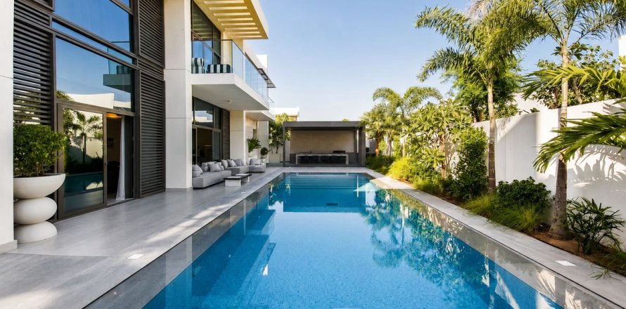 Villa à Dubai, 5 chambres, 768.6 m², № 124571