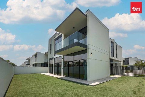 Villa à Al Furjan, Dubai, 4 chambres, 518.8 m², № 40369 - photo 1