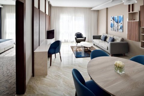 Apartment in Downtown Dubai (Downtown Burj Dubai), Dubai 1 bedroom, 70 sq.m. № 21159 - photo 2