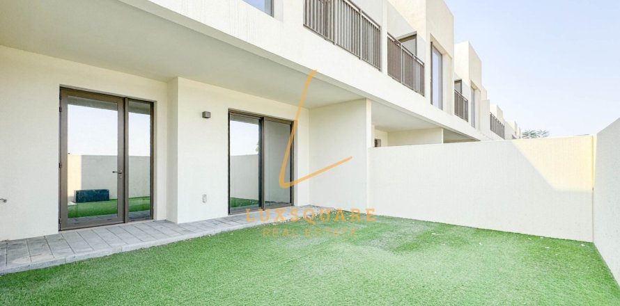Вилла в EMAAR South, Dubai South (Dubai World Central), Дубай, 3 спальни, 130м², № 115250