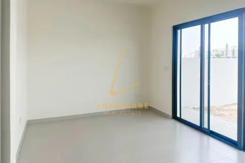 Villa in Dubai South (Dubai World Central), Dubai 4 bedrooms, 237 sq.m. № 115249 - photo 15