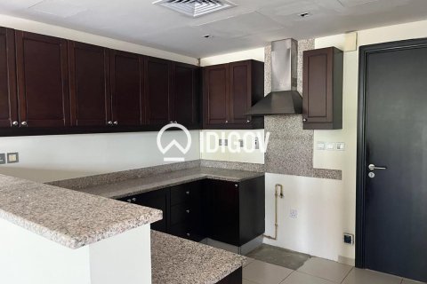 Villa à District 12, Jumeirah Village Circle, Dubai, 3 chambres, 316.99 m², № 121033 - photo 4