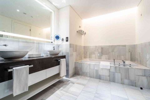 Apartamento en Palm Jumeirah, Dubai, 3 dormitorios, 187 m², № 97172 - foto 17