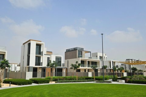 Villa à Dubai, 4 chambres, 433 m², № 97165 - photo 2