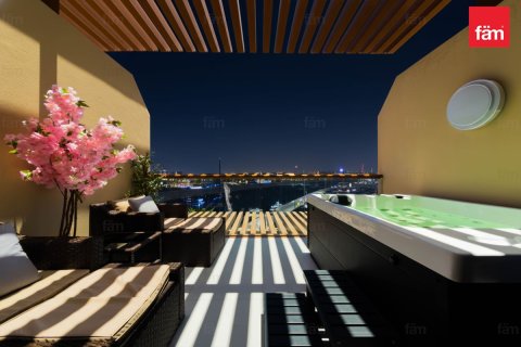 Apartment in Palm Jumeirah, Dubai 50.9 sq.m. № 109315 - photo 11