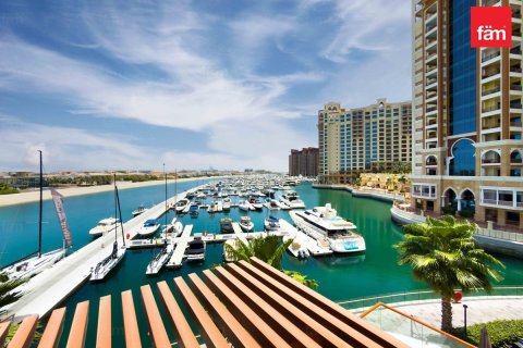 Apartment in Palm Jumeirah, Dubai 50.9 sq.m. № 109315 - photo 12