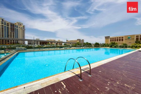 Apartment in Palm Jumeirah, Dubai 50.9 sq.m. № 109315 - photo 6