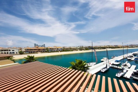 Apartment in Palm Jumeirah, Dubai 50.9 sq.m. № 109315 - photo 2