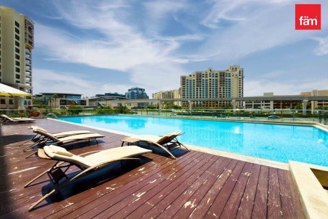 Apartment in Palm Jumeirah, Dubai 50.9 sq.m. № 109315 - photo 3