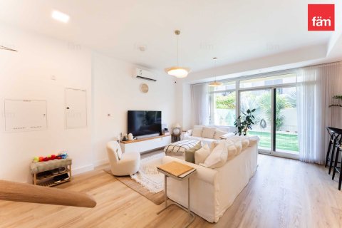 Adosado en Town Square, Dubai, 3 dormitorios, 187.8 m², № 58817 - foto 9