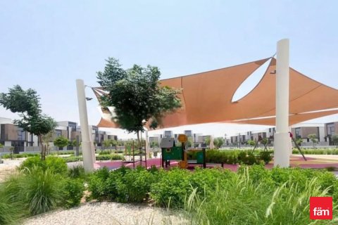 Townhouse in Dubai 3 bedrooms, 168 sq.m. № 58819 - photo 2