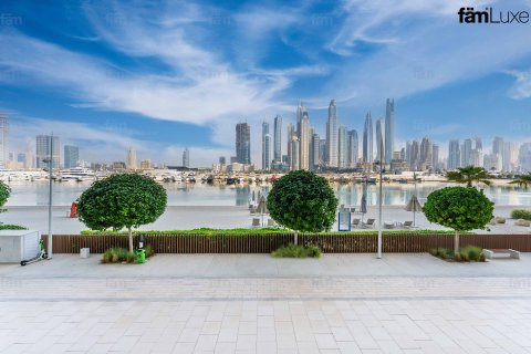 Apartment in Dubai Marina, Dubai 4 bedrooms, 223.2 sq.m. № 58816