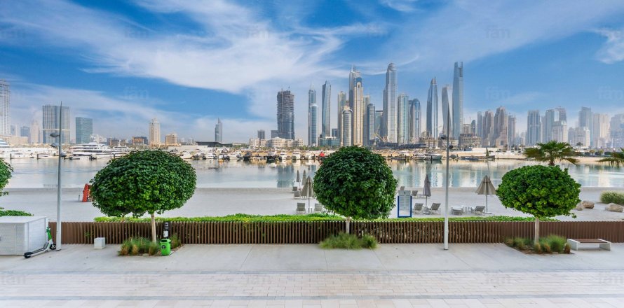 Apartment in Dubai Marina, Dubai 4 bedrooms, 223.2 sq.m. № 58816