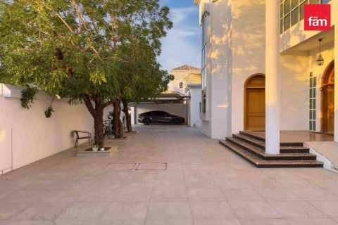 Villa en Al Barsha, Dubai, 5 dormitorios, 1399.8 m², № 85820 - foto 16