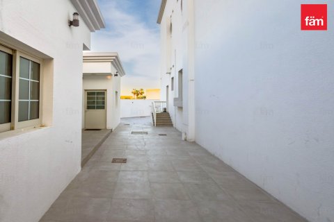 Villa en Al Barsha, Dubai, 5 dormitorios, 1399.8 m², № 85820 - foto 7