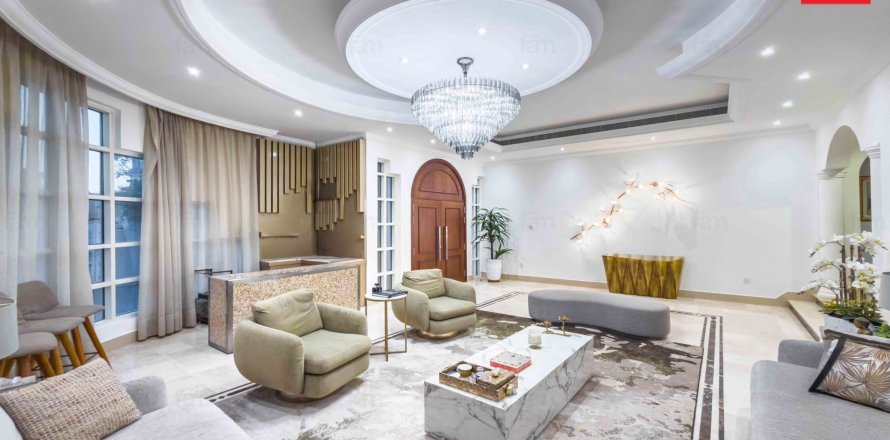 Villa en Al Barsha, Dubai, 5 dormitorios, 1399.8 m², № 85820