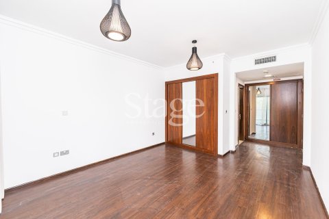 Villa en Executive Towers, Business Bay, Dubai, 4 dormitorios, 538 m², № 122191 - foto 10