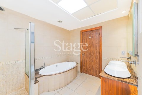 Villa en Executive Towers, Business Bay, Dubai, 4 dormitorios, 538 m², № 122191 - foto 24