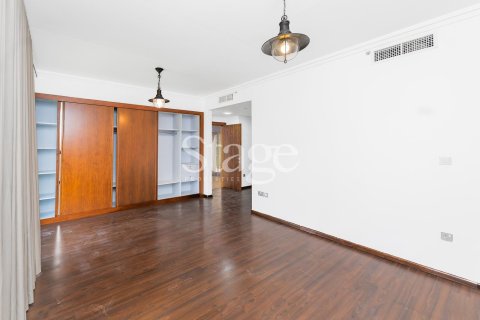 Villa en Executive Towers, Business Bay, Dubai, 4 dormitorios, 538 m², № 122191 - foto 13