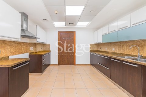Villa en Executive Towers, Business Bay, Dubai, 4 dormitorios, 538 m², № 122191 - foto 6