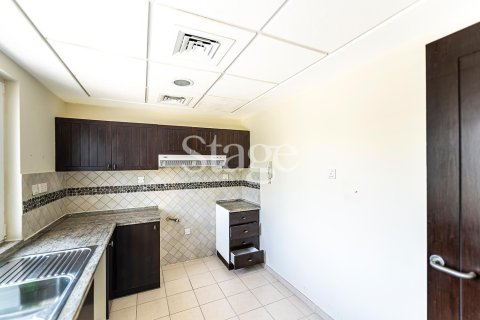 Apartment in Dubai Land, Dubai 2 bedrooms, 160 sq.m. № 122190 - photo 14