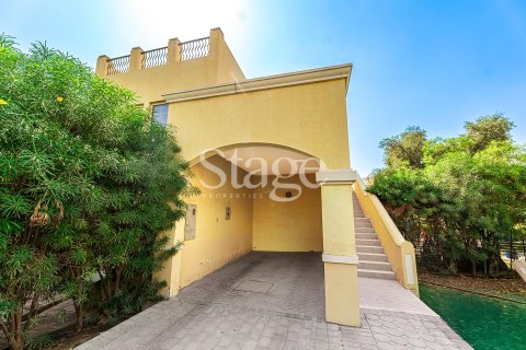 Apartment in Dubai Land, Dubai 2 bedrooms, 160 sq.m. № 122190