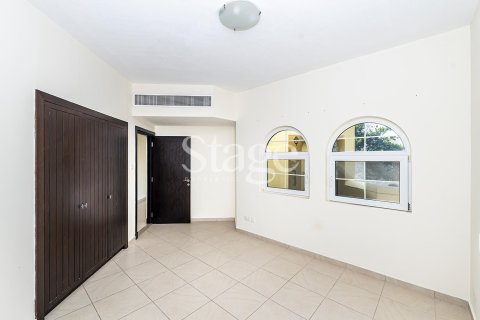 Apartment in Dubai Land, Dubai 2 bedrooms, 160 sq.m. № 122190 - photo 8