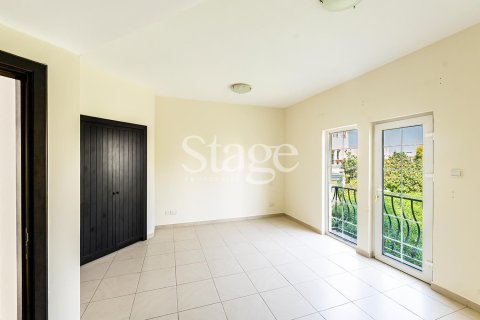 Apartment in Dubai Land, Dubai 2 bedrooms, 160 sq.m. № 122190 - photo 5