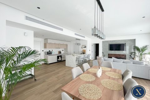 Apartment in South Ridge, Downtown Dubai (Downtown Burj Dubai), Dubai 1 bedroom, 95 sq.m. № 46413 - photo 1
