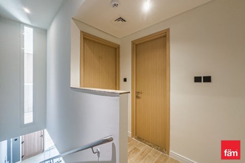 Maison de ville à Dubai, 1 chambre, 52.9 m², № 48880 - photo 4