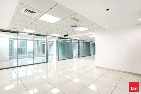 Office in Dubai 177.4 sq.m. № 48881 - photo 6
