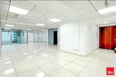 Office in Dubai 177.4 sq.m. № 48881 - photo 10