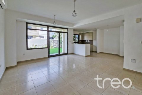فيلا في Hayat Townhouses, Town Square, دبي 3 غرف نوم, 220.27 م² رقم 139959 - صورة 2