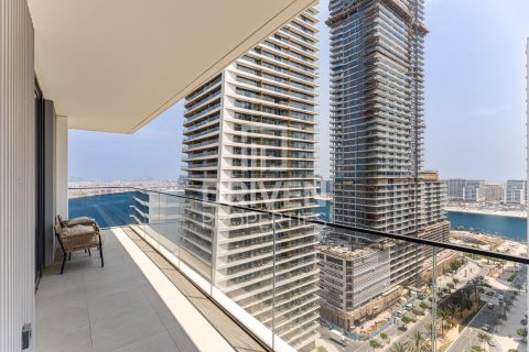 Apartment in EMAAR Beachfront, Dubai Harbour, Dubai 2 bedrooms, 117.71 sq.m. № 128156 - photo 2