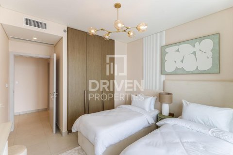 Apartment in EMAAR Beachfront, Dubai Harbour, Dubai 2 bedrooms, 117.71 sq.m. № 128156 - photo 12