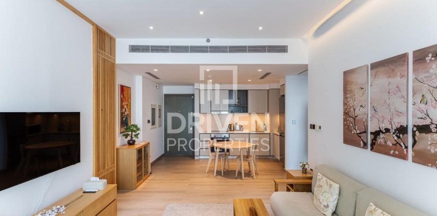 Квартира в EMAAR Beachfront, Dubai Harbour, Дубай, 1 спальня, 74.32м², № 128157